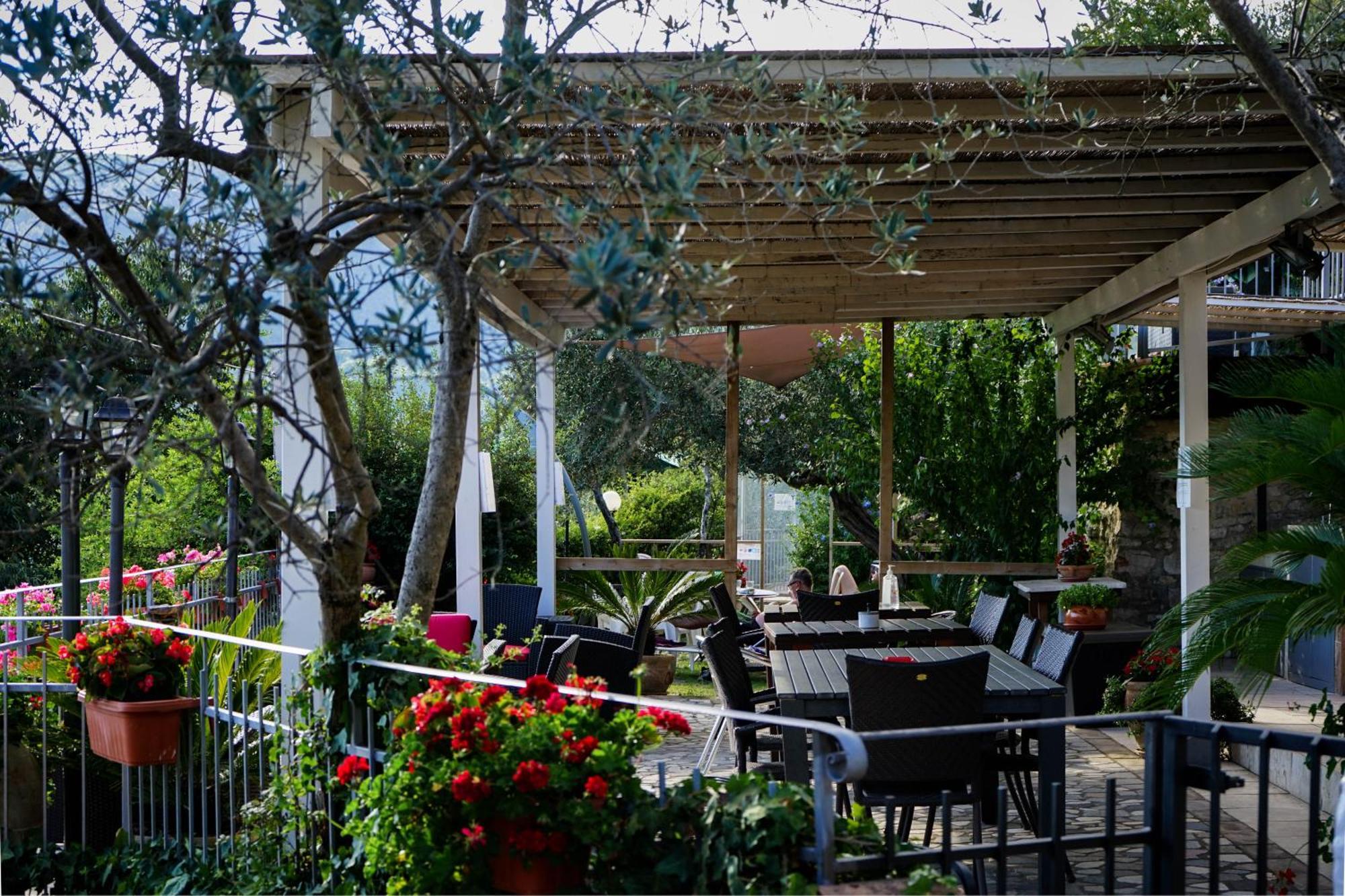 פרנטילו Le Rocche Valnerina Residence מראה חיצוני תמונה