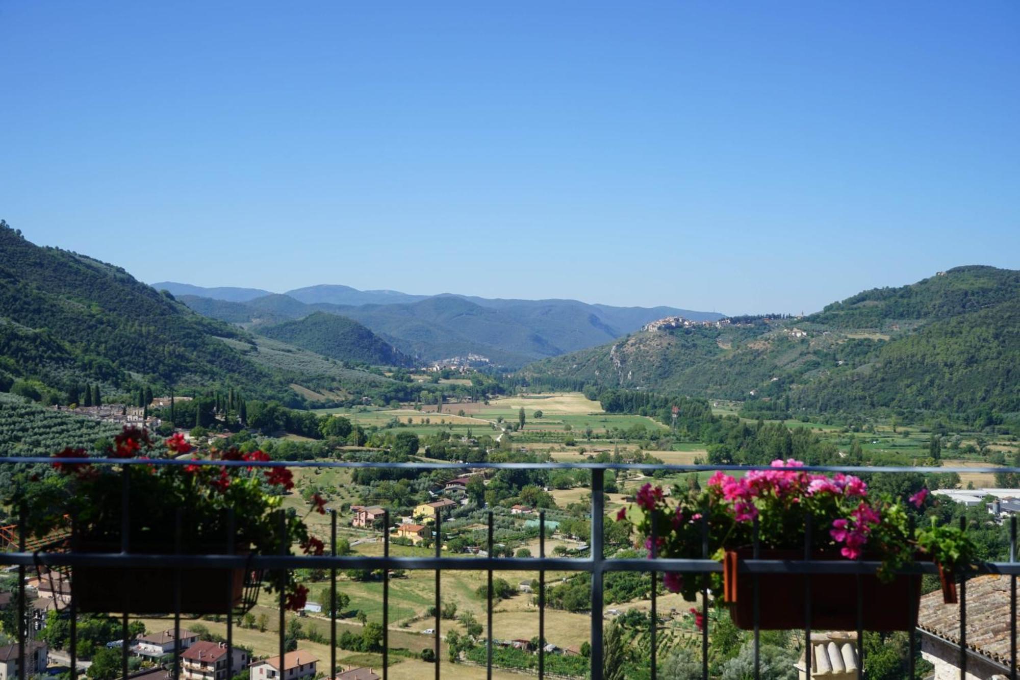 פרנטילו Le Rocche Valnerina Residence מראה חיצוני תמונה