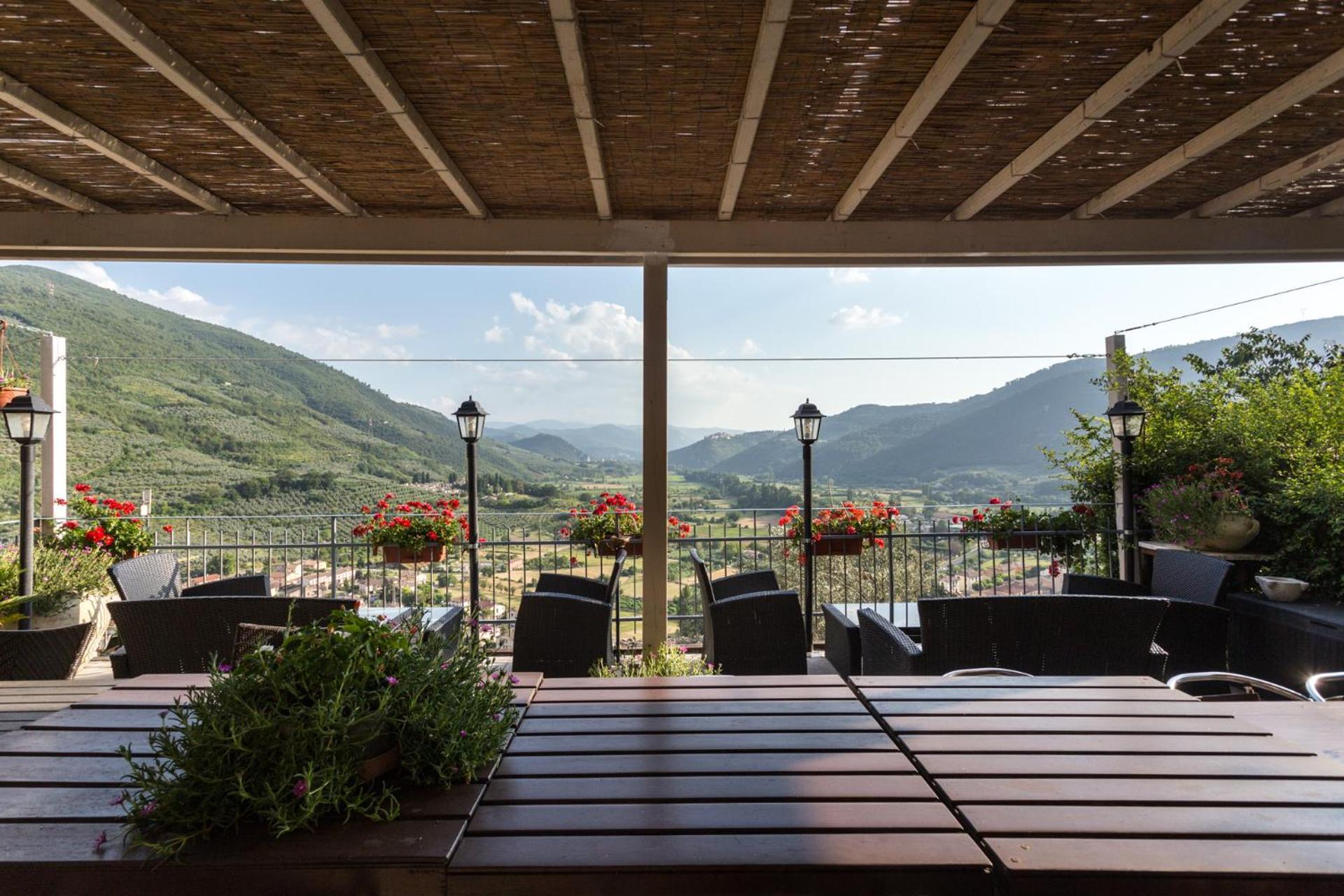 פרנטילו Le Rocche Valnerina Residence מראה חיצוני תמונה