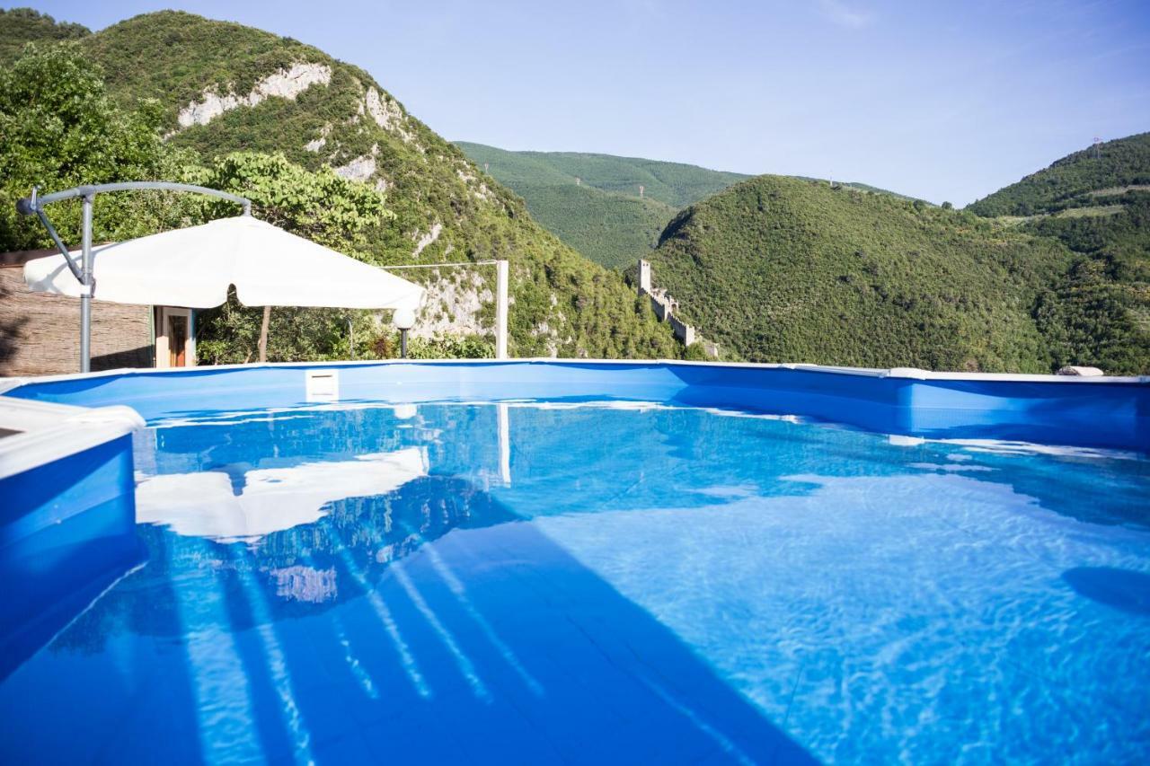 פרנטילו Le Rocche Valnerina Residence מראה חיצוני תמונה
